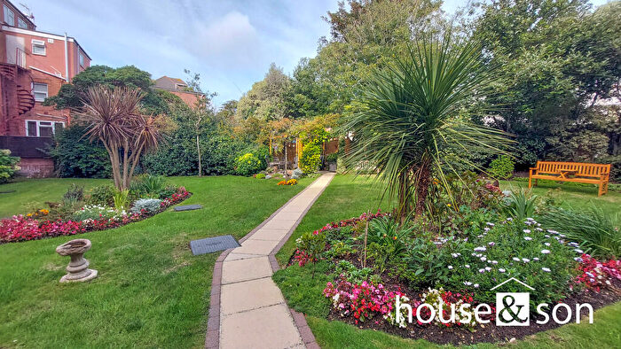 2 Bedroom Apartment For Sale In Viscount Court, Owls Road, Bournemouth, BH5