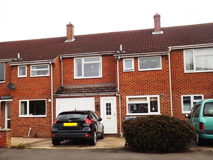 3 Bedroom Terraced House To Rent In Barry Avenue, Bicester, OX26