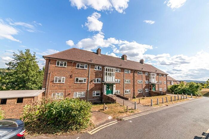 2 Bedroom Flat For Sale In Kingsdown Avenue, South Croydon, CR2