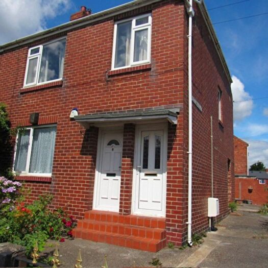 3 Bedroom Flat For Sale In Birds Nest, Newcastle Upon Tyne, NE6