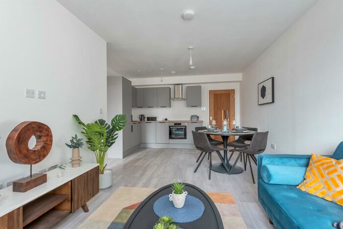 1 Bedroom Flat For Sale In High Street, Maidenhead, SL6