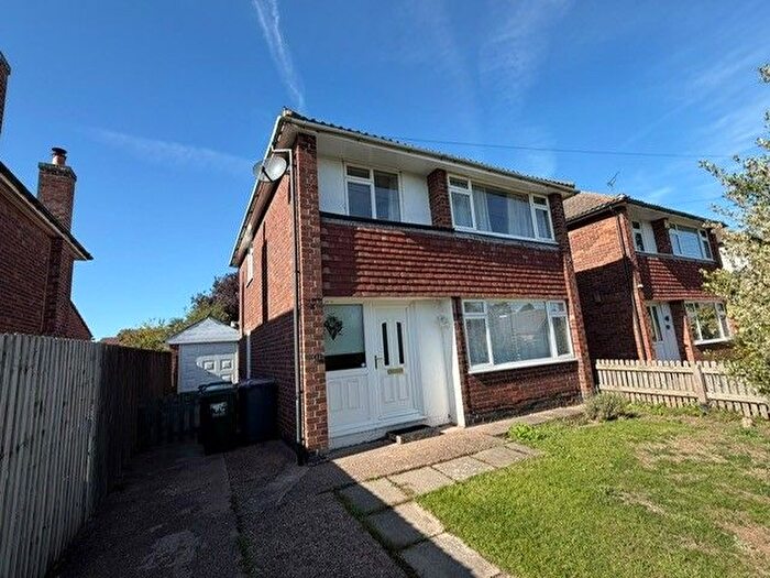 3 Bedroom Property To Rent In Magdalen Drive, Nottingham, NG13