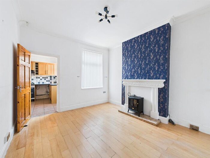 2 Bedroom End Of Terrace House To Rent In Henrietta Street, Bulwell, Nottingham, NG6