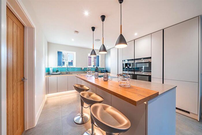 5 Bedroom Detached House For Sale In Littlefield Grove, Wysall, NG12