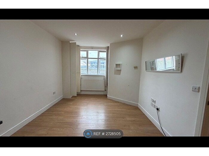 1 Bedroom Flat To Rent In Pudding Lane, Maidstone East, ME14