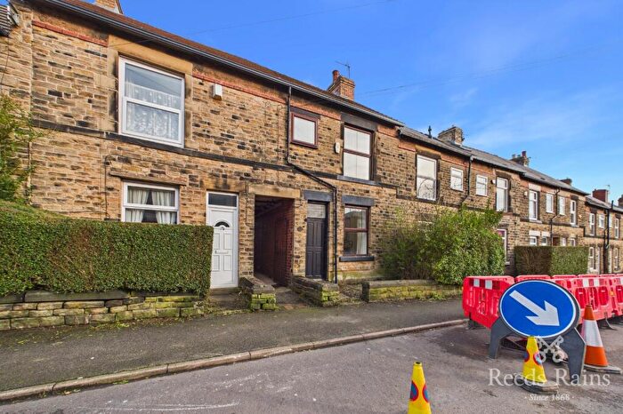 3 Bedroom Terraced House To Rent In Cross Lane, Sheffield, S10
