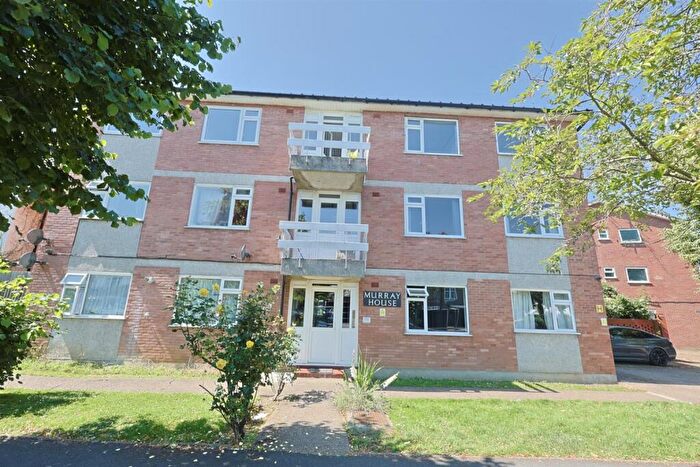 2 Bedroom Flat To Rent In Murray House, Sylvan Avenue, London, NW7