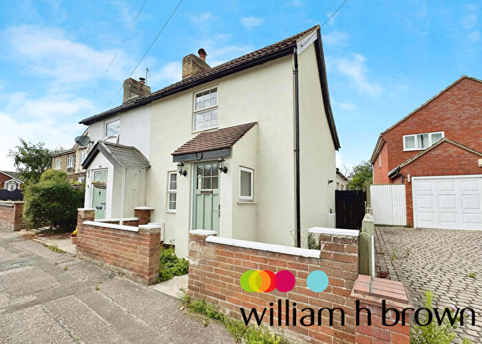 2 Bedroom Cottage To Rent In Bromley Road, Colchester, CO4