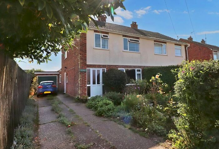 3 Bedroom Property For Sale In St. Marys Road, Great Bentley, CO7