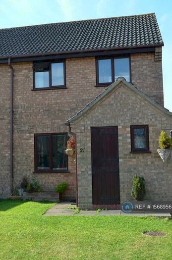 3 Bedroom Semi-Detached House To Rent In Mill Hill Road, St Neots, PE19