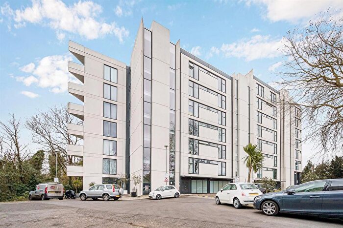 1 Bedroom Flat To Rent In Colonial Drive, Bollo Lane, London, W4