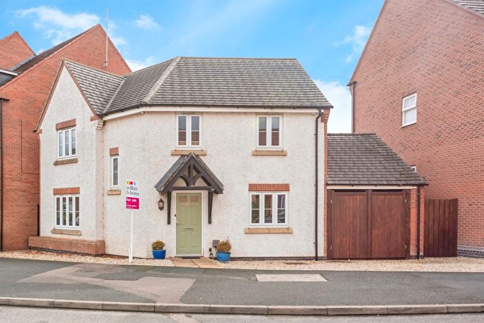 3 Bedroom Detached House For Sale In Goldstraw Lane, Fernwood, Newark, NG24