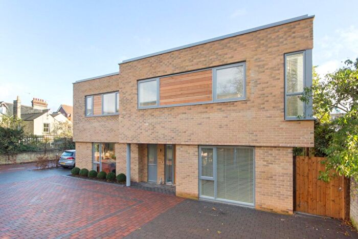 4 Bedroom Semi-Detached House To Rent In Eccleston Place, Cambridge, Cambridgeshire, CB1