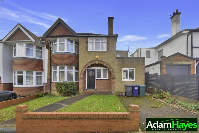 4 Bedroom Semi-Detached House To Rent In Creighton Avenue, East Finchley, N2