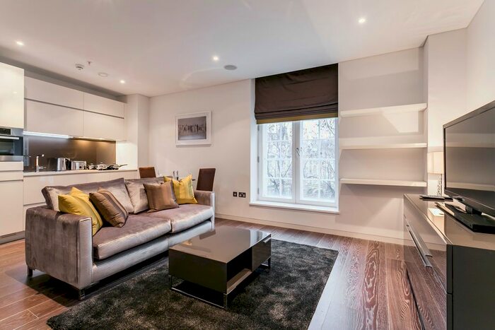 1 Bedroom Flat To Rent In Marconi House, Strand, London, WC2R