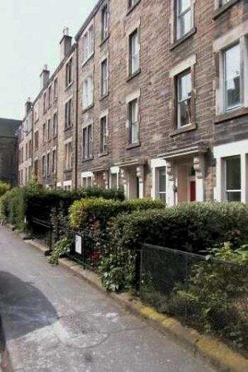 2 Bedroom Flat To Rent In Glen Street, Edinburgh, EH3