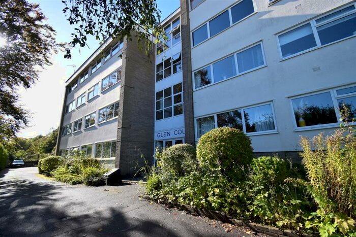 2 Bedroom Flat To Rent In Glenmore Road, Salisbury, SP1