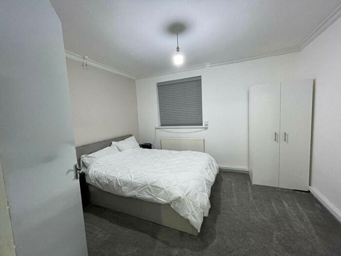 1 Bedroom Flat For Sale In Shotton Walk Manchester, M14