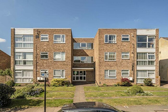 1 Bedroom Flat For Sale In Laburnum Place, London, SE9