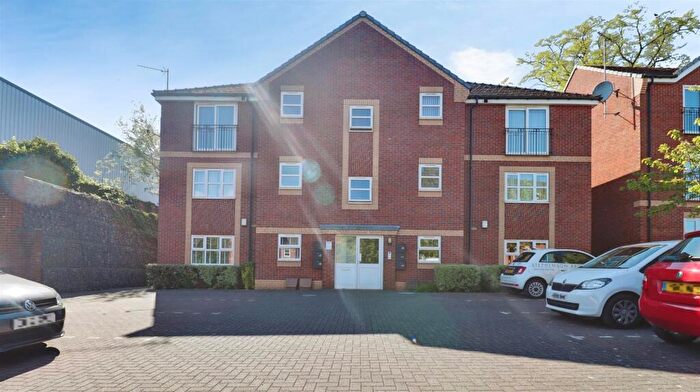 2 Bedroom Flat For Sale In Enderley Street, Newcastle, ST5