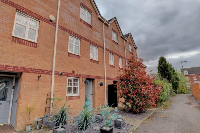 4 Bedroom Terraced House To Rent In Aster Walk, Bermuda Park, Nuneaton, CV10