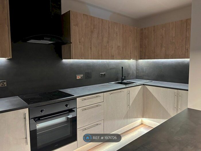 2 Bedroom Flat To Rent In Cooper House, Hull, HU1