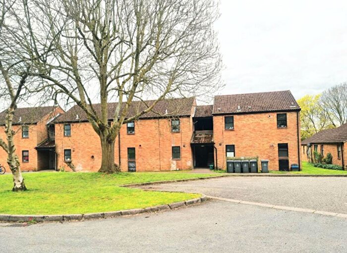 1 Bedroom Apartment To Rent In Blakeney Road, SG1