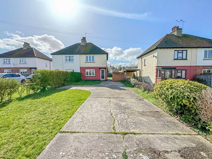 2 Bedroom Semi-Detached House For Sale In Malting Villas Road, Rochford, SS4