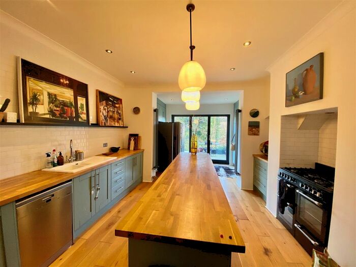 4 Bedroom Terraced House To Rent In Cornwallis Gardens, Hastings, TN34