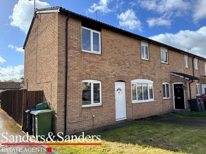 2 Bedroom Terraced House To Rent In Smiths Way, Alcester, B49