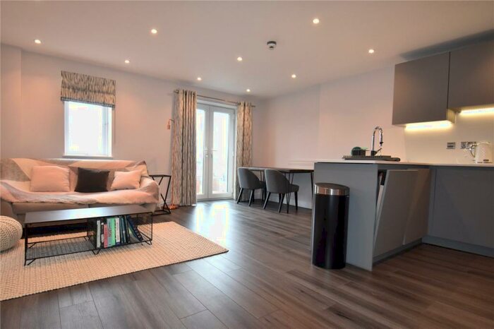 2 Bedroom Apartment To Rent In Truscon House, Station Road, Gerrards Cross, Buckinghamshire, SL9