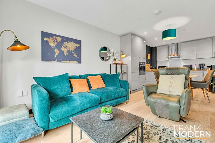 2 Bedroom Flat For Sale In East Station Road, Fletton Quays, PE2
