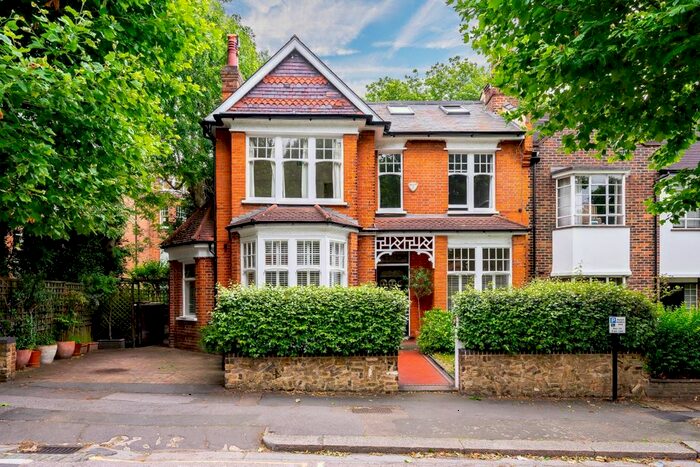 5 Bedroom End Of Terrace House To Rent In Firs Avenue, London, N10