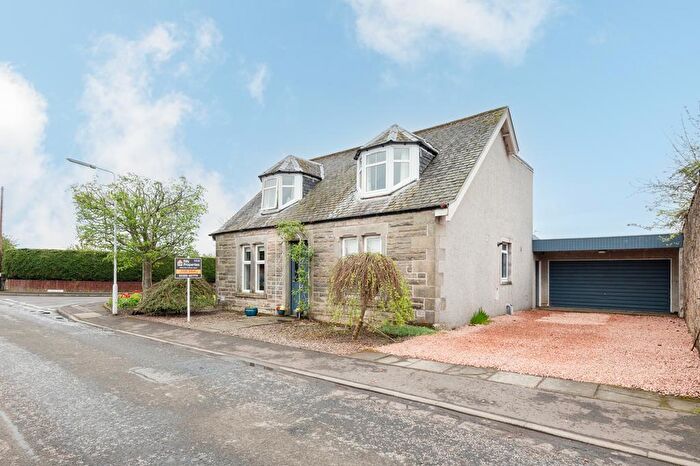 4 Bedroom Detached House For Sale In Main Street, Milton Of Balgonie, KY7