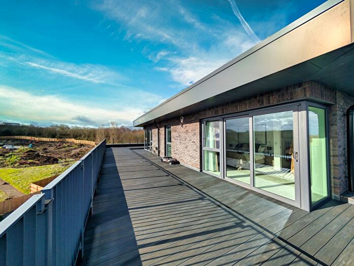 2 Bedroom Flat For Sale In Park Street, Campbell Park, MK9