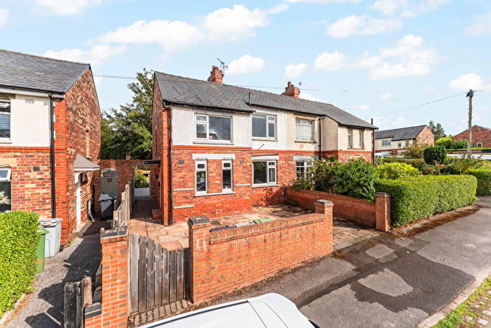3 Bedroom Semi-Detached House For Sale In Cranford Avenue, Macclesfield, SK11