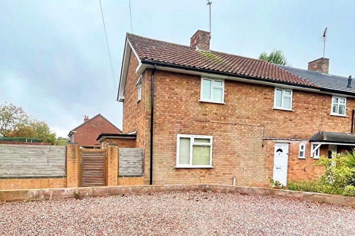 3 Bedroom Semi Detached House To Rent In Rowan Road, Dudley, West Midlands, DY3