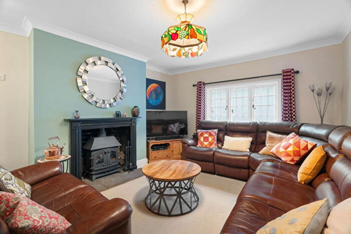5 Bedroom Detached House For Sale In High Street, Newport, CB11