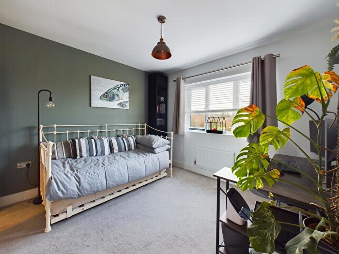2 Bedroom Flat For Sale In Franklands Village, Haywards Heath, RH16