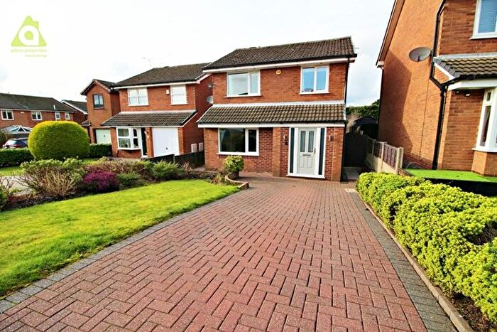 4 Bedroom Detached House For Sale In Allerton Close, Westhoughton, BL5