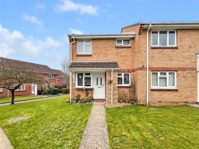 1 Bedroom Terraced House For Sale In St. Aidans Close, St George, Bristol, BS5