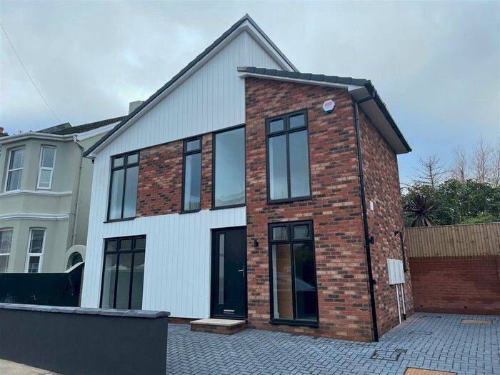 2 Bedroom Detached House To Rent In Burry Road, St. Leonards-On-Sea, TN37