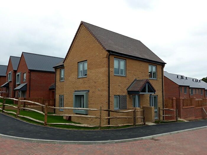 3 Bedroom House To Rent In Elder Close, Southampton, Hampshire, SO30