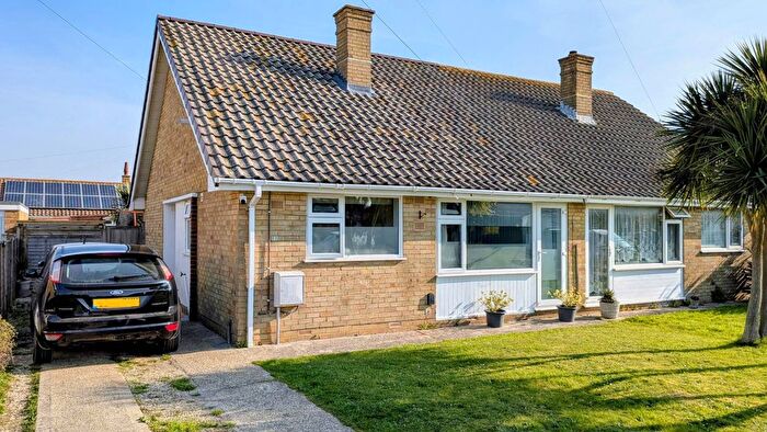 2 Bedroom Semi-Detached House To Rent In Elm Close, Bracklesham, PO20