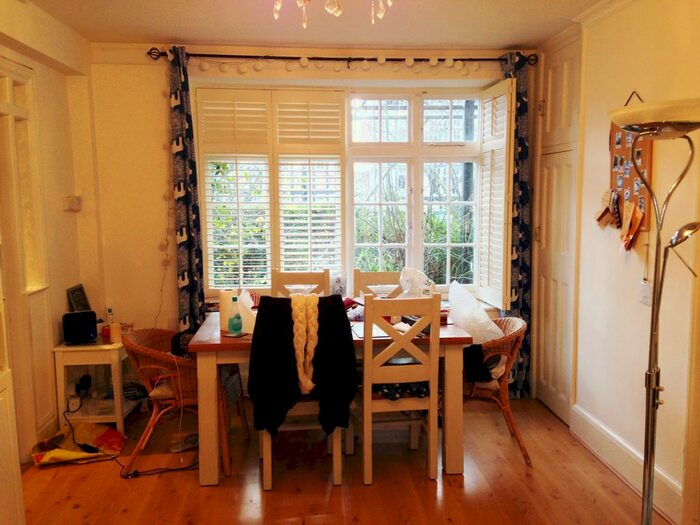 2 Bedroom Flat To Rent In Makepeace Avenue, Highgate, London, N6