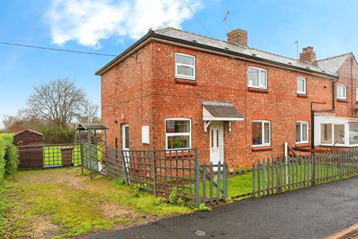 3 Bedroom Semi Detached House For Sale In Foster Street, Heckington, Sleaford, NG34