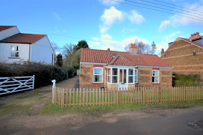 2 Bedroom Detached Bungalow For Sale In Stoney Road, Roydon, King's Lynn PE32