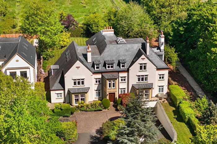3 Bedroom Apartment For Sale In Benson Road, Stratford Upon Avon, CV37