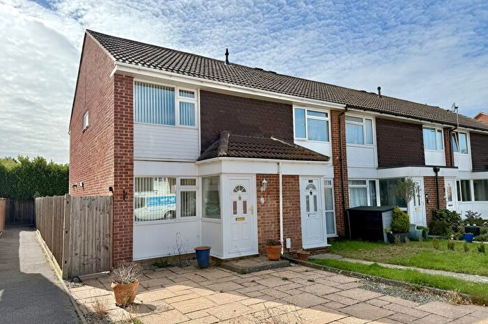 2 Bedroom End Of Terrace House For Sale In St. Francis Road, Alverstoke, PO12