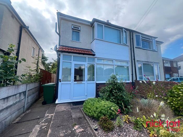 3 Bedroom Semi-Detached House To Rent In Hadley Road, Bilston, WV14